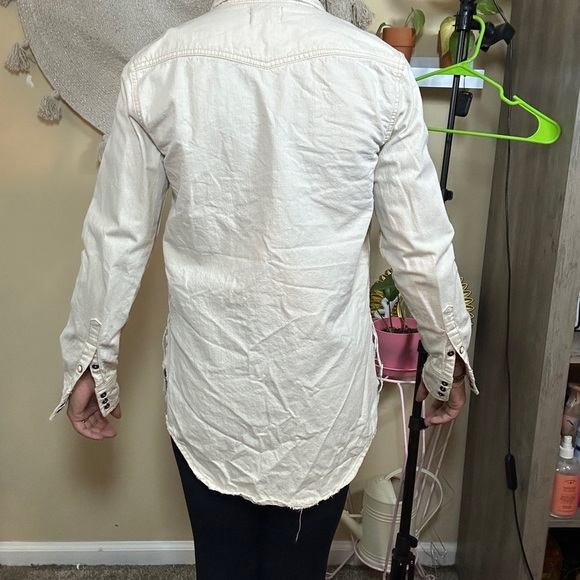 Pins and needles snap button up - Picture 3 of 4